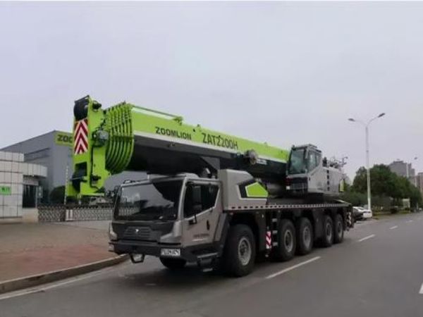 滨州开发区湖吊车租赁公司_大中小吨位吊车出租电话